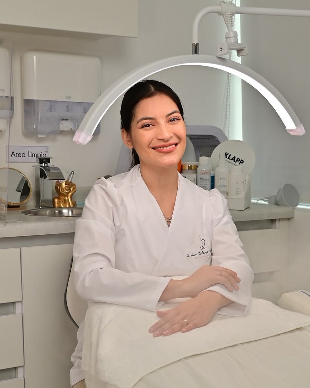 Daniela Toloza, Clínica Balance Facial
